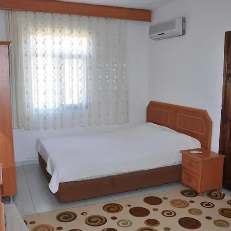 Jet Hotel